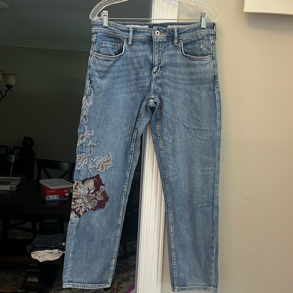 Mid rise boyfriend jeans